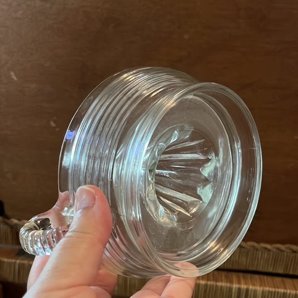 Vintage Pressed Clear Glass Lemon Squeezer Ribbed Citrus Juicer Large - Picture 4 of 4